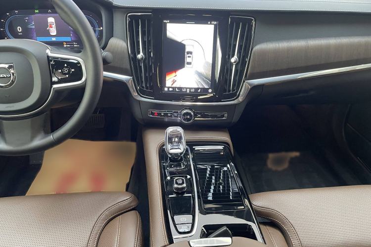 Used Volvo S90 New Energy 2024 Plug-in Hybrid Four-Wheel Drive Long-Range Luxury Smart Edition Audio And AC Panel