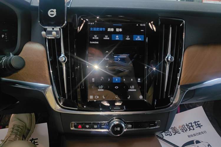 Used Volvo S90 New Energy 2024 Plug-in Hybrid Four-Wheel Drive Long-Range Zhiyi Luxury Edition Audio And AC Panel