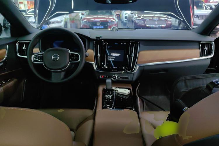 Used Volvo S90 New Energy 2024 Plug-in Hybrid Four-Wheel Drive Long-Range Zhiyi Luxury Edition Center Console