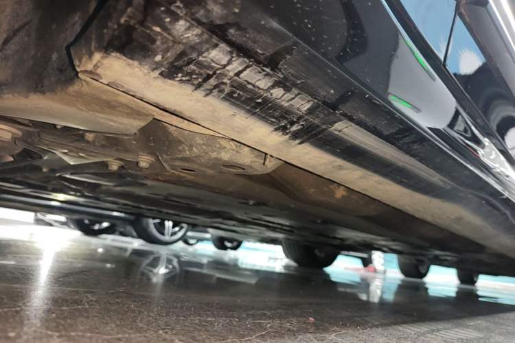Used Volvo S90 New Energy 2024 Plug-in Hybrid Four-Wheel Drive Long-Range Zhiyi Luxury Edition Chassis Front Left