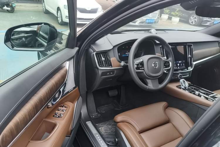 Used Volvo S90 New Energy 2024 Plug-in Hybrid Four-Wheel Drive Long-Range Luxury Smart Edition Driver Seat