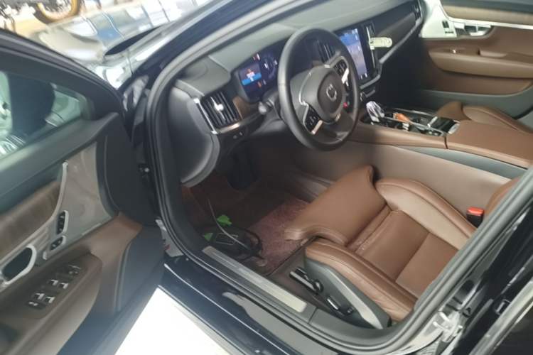 Used Volvo S90 New Energy 2024 Plug-in Hybrid Four-Wheel Drive Long-Range Luxury Smart Edition Driver Seat