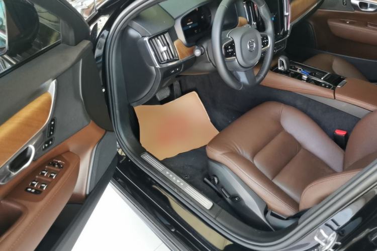 Used Volvo S90 New Energy 2024 Plug-in Hybrid Four-Wheel Drive Long-Range Zhiyi Luxury Edition Driver Seat