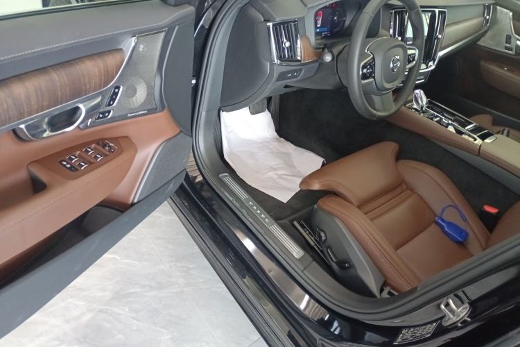 Used Volvo S90 New Energy 2024 Plug-in Hybrid Four-Wheel Drive Long-Range Luxury Smart Edition Driver Seat