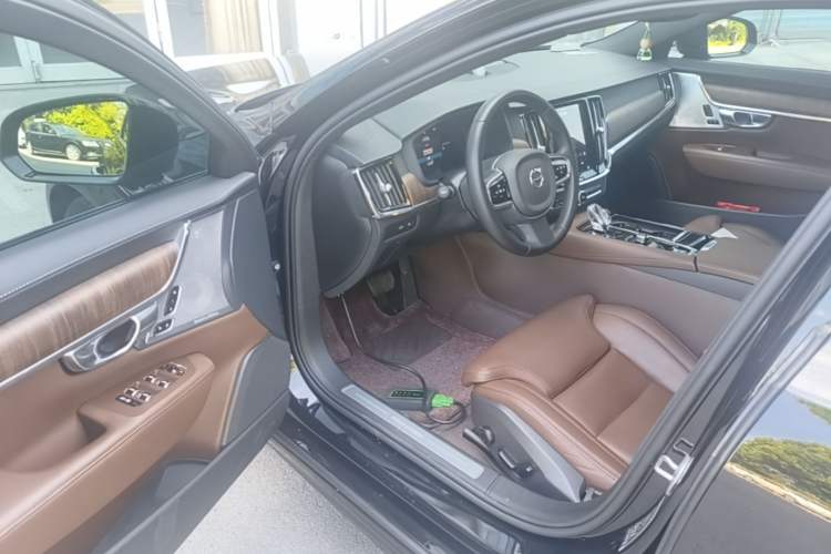 Used Volvo S90 New Energy 2024 Plug-in Hybrid Four-Wheel Drive Long-Range Luxury Smart Edition Driver Seat