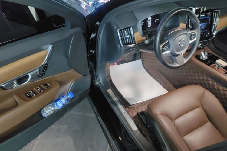 Used Volvo S90 New Energy 2024 Plug-in Hybrid Four-Wheel Drive Long-Range Zhiyi Luxury Edition Driver Seat