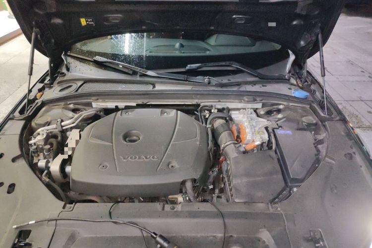 Used Volvo S90 New Energy 2024 Plug-in Hybrid Four-Wheel Drive Long-Range Zhiyi Luxury Edition Engine Bay