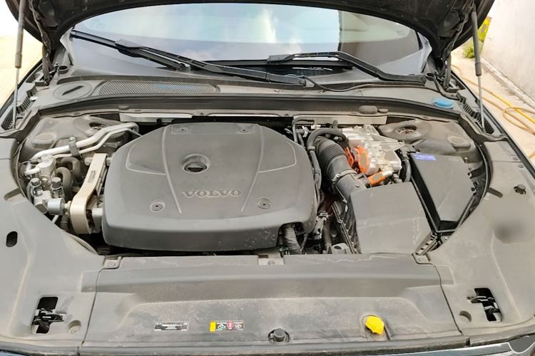 Used Volvo S90 New Energy 2024 Plug-in Hybrid Four-Wheel Drive Long-Range Zhiyi Luxury Edition Engine Bay