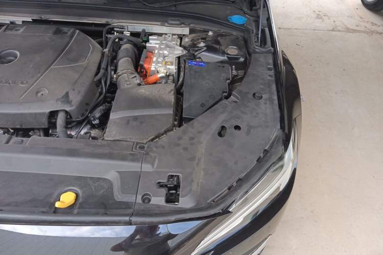 Used Volvo S90 New Energy 2024 Plug-in Hybrid Four-Wheel Drive Long-Range Zhiyi Luxury Edition Engine Bay Left
