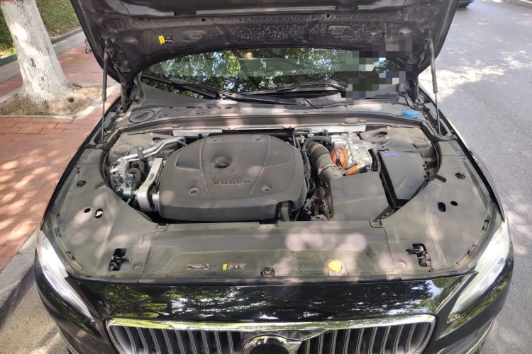 Used Volvo S90 New Energy 2024 Plug-in Hybrid Four-Wheel Drive Long-Range Zhiyi Luxury Edition Engine Bay