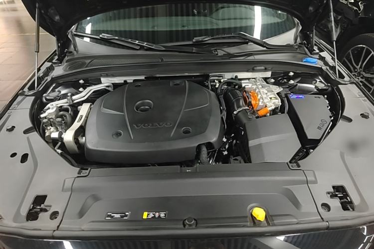 Used Volvo S90 New Energy 2024 Plug-in Hybrid Four-Wheel Drive Long-Range Zhiyi Luxury Edition Engine Bay