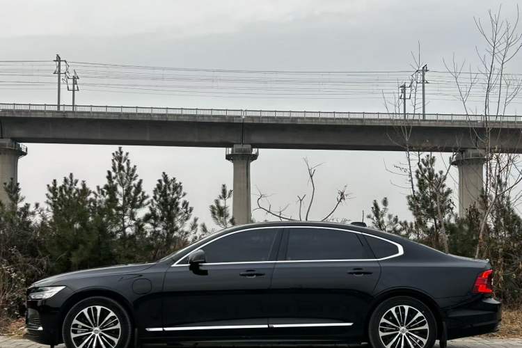 Used Volvo S90 New Energy 2024 Plug-in Hybrid Four-Wheel Drive Long-Range Zhiyi Luxury Edition Exterior 1