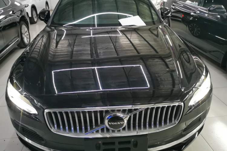 Used Volvo S90 New Energy 2024 Plug-in Hybrid Four-Wheel Drive Long-Range Zhiyi Luxury Edition Exterior 1