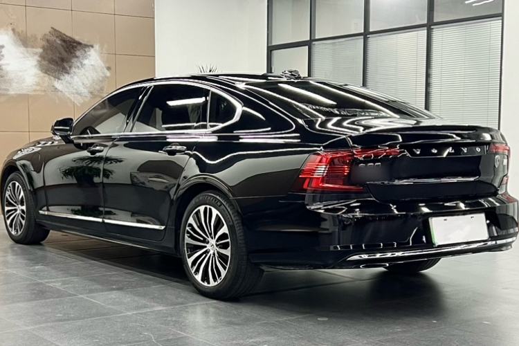 Used Volvo S90 New Energy 2024 Plug-in Hybrid Four-Wheel Drive Long-Range Zhiyi Luxury Edition Exterior 2
