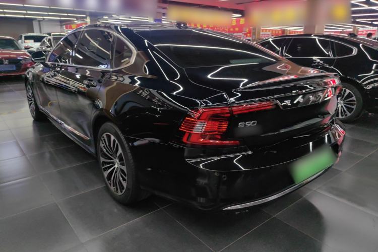 Used Volvo S90 New Energy 2024 Plug-in Hybrid Four-Wheel Drive Long-Range Zhiyi Luxury Edition Exterior 2