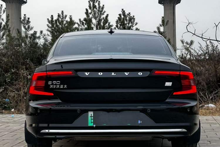 Used Volvo S90 New Energy 2024 Plug-in Hybrid Four-Wheel Drive Long-Range Zhiyi Luxury Edition Exterior 4