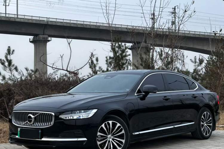 Used Volvo S90 New Energy 2024 Plug-in Hybrid Four-Wheel Drive Long-Range Zhiyi Luxury Edition Exterior 5