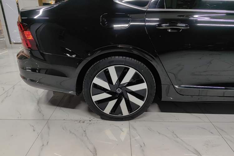 Used Volvo S90 New Energy 2024 Plug-in Hybrid Four-Wheel Drive Long-Range Luxury Smart Edition Exterior 5
