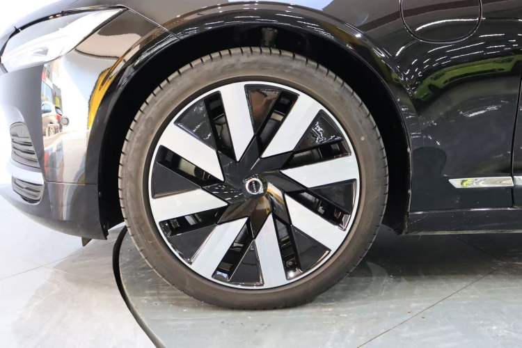 Used Volvo S90 New Energy 2024 Plug-in Hybrid Four-Wheel Drive Long-Range Luxury Smart Edition Exterior 6
