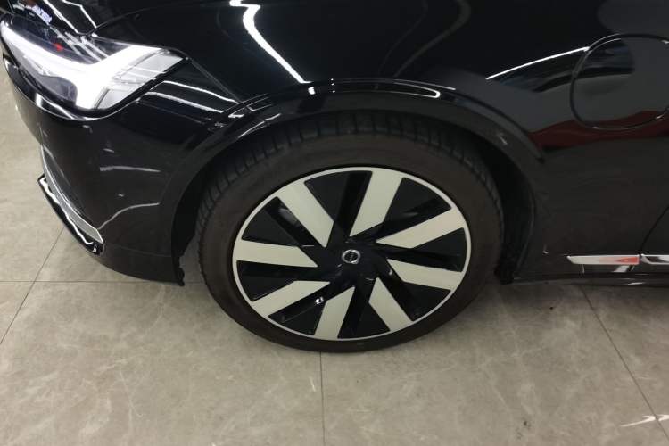 Used Volvo S90 New Energy 2024 Plug-in Hybrid Four-Wheel Drive Long-Range Luxury Smart Edition Exterior 7