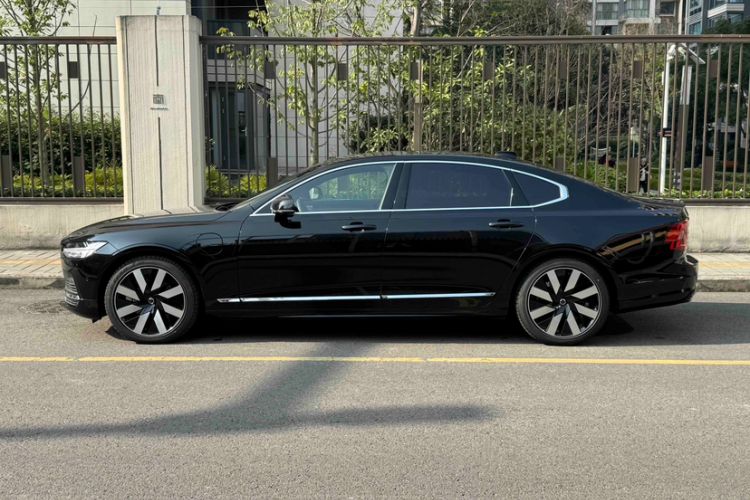 Used Volvo S90 New Energy 2024 Plug-in Hybrid Four-Wheel Drive Long-Range Luxury Smart Edition Exterior 9