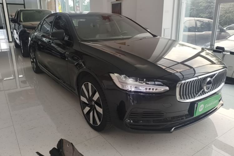 Used Volvo S90 New Energy 2024 Plug-in Hybrid Four-Wheel Drive Long-Range Luxury Smart Edition Front Right 45 Deg
