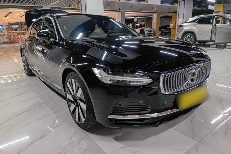Used Volvo S90 New Energy 2024 Plug-in Hybrid Four-Wheel Drive Long-Range Luxury Smart Edition Front Right 45 Deg
