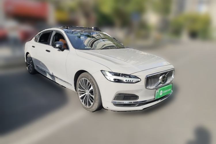 Used Volvo S90 New Energy 2024 Plug-in Hybrid Four-Wheel Drive Long-Range Zhiyi Luxury Edition Front Right 45 Deg