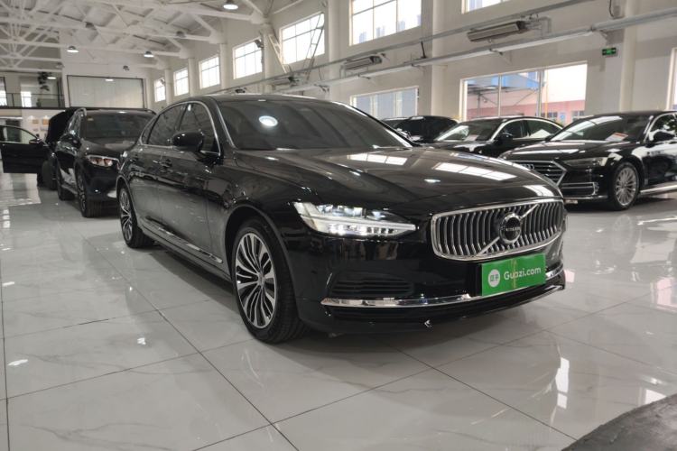 Used Volvo S90 New Energy 2024 Plug-in Hybrid Four-Wheel Drive Long-Range Zhiyi Luxury Edition Front Right 45 Deg