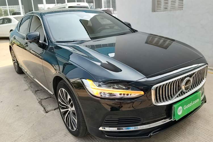 Used Volvo S90 New Energy 2024 Plug-in Hybrid Four-Wheel Drive Long-Range Zhiyi Luxury Edition Front Right 45 Deg