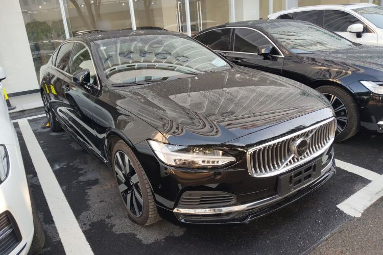 Used Volvo S90 New Energy 2024 Plug-in Hybrid Four-Wheel Drive Long-Range Luxury Smart Edition Front Right 45 Deg