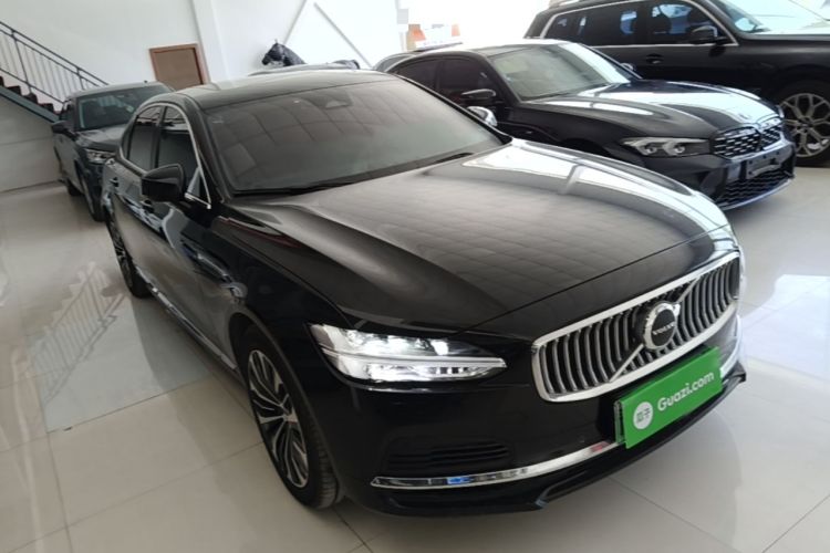Used Volvo S90 New Energy 2024 Plug-in Hybrid Four-Wheel Drive Long-Range Zhiyi Luxury Edition Front Right 45 Deg
