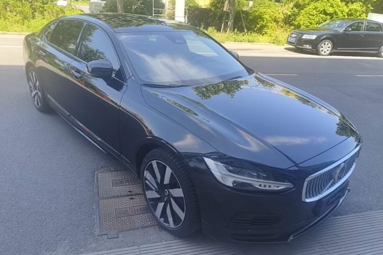 Used Volvo S90 New Energy 2024 Plug-in Hybrid Four-Wheel Drive Long-Range Luxury Smart Edition Front Right 45 Deg