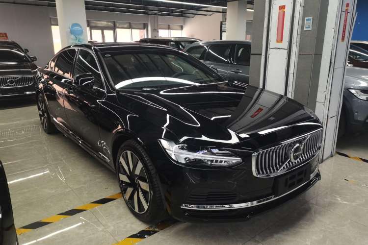 Used Volvo S90 New Energy 2024 Plug-in Hybrid Four-Wheel Drive Long-Range Luxury Smart Edition Front Right 45 Deg