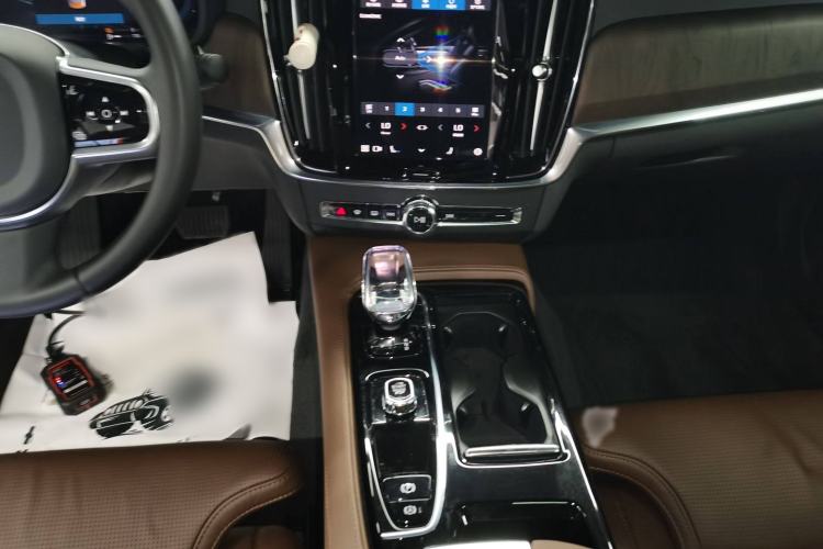 Used Volvo S90 New Energy 2024 Plug-in Hybrid Four-Wheel Drive Long-Range Luxury Smart Edition Gear Lever