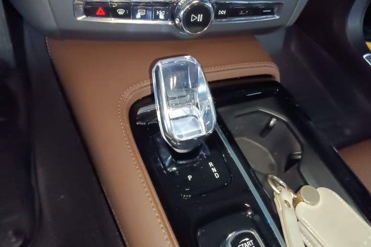 Used Volvo S90 New Energy 2024 Plug-in Hybrid Four-Wheel Drive Long-Range Luxury Smart Edition Gear Lever