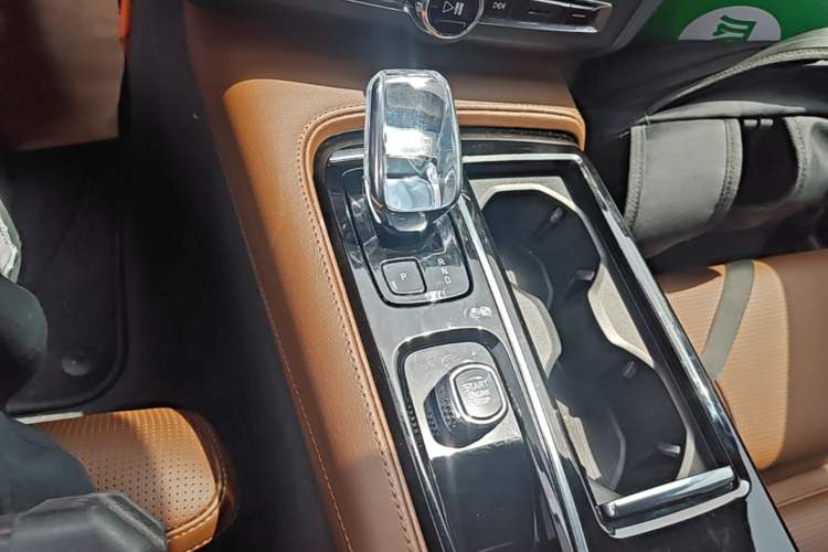 Used Volvo S90 New Energy 2024 Plug-in Hybrid Four-Wheel Drive Long-Range Luxury Smart Edition Gear Lever