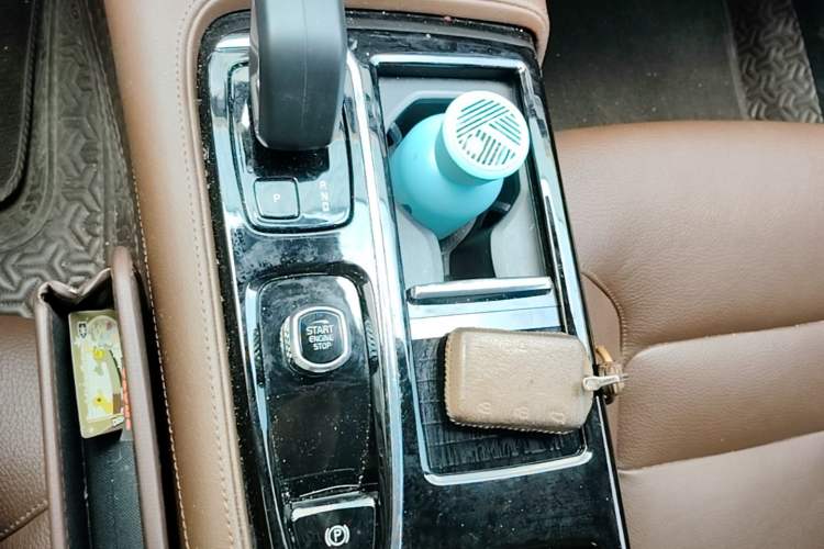 Used Volvo S90 New Energy 2024 Plug-in Hybrid Four-Wheel Drive Long-Range Zhiyi Luxury Edition Gear Lever