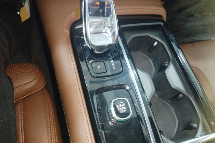 Used Volvo S90 New Energy 2024 Plug-in Hybrid Four-Wheel Drive Long-Range Luxury Smart Edition Gear Lever