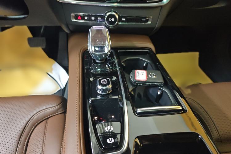 Used Volvo S90 New Energy 2024 Plug-in Hybrid Four-Wheel Drive Long-Range Luxury Smart Edition Gear Lever