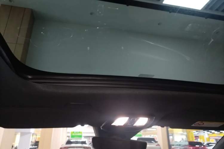Used Volvo S90 New Energy 2024 Plug-in Hybrid Four-Wheel Drive Long-Range Luxury Smart Edition Headliner