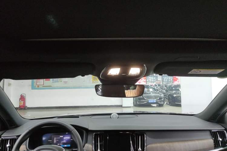 Used Volvo S90 New Energy 2024 Plug-in Hybrid Four-Wheel Drive Long-Range Luxury Smart Edition Headliner