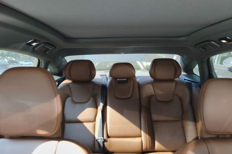 Used Volvo S90 New Energy 2024 Plug-in Hybrid Four-Wheel Drive Long-Range Luxury Smart Edition Headliner