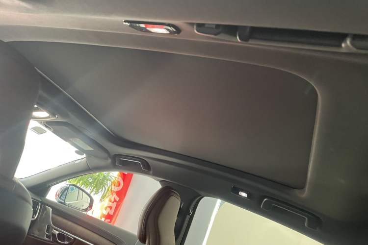 Used Volvo S90 New Energy 2024 Plug-in Hybrid Four-Wheel Drive Long-Range Luxury Smart Edition Headliner
