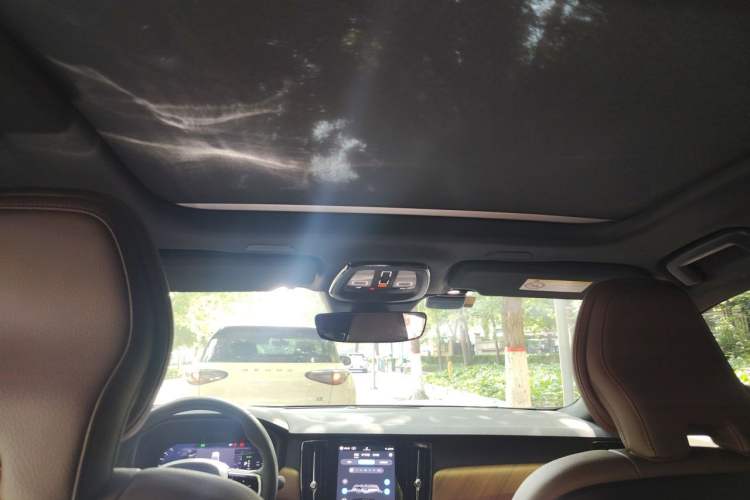 Used Volvo S90 New Energy 2024 Plug-in Hybrid Four-Wheel Drive Long-Range Zhiyi Luxury Edition Headliner