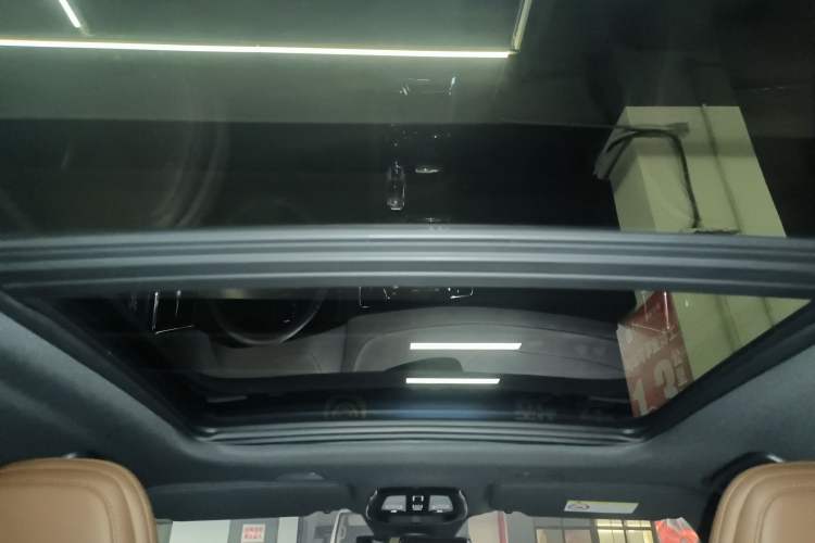 Used Volvo S90 New Energy 2024 Plug-in Hybrid Four-Wheel Drive Long-Range Luxury Smart Edition Headliner