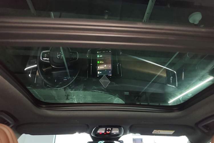 Used Volvo S90 New Energy 2024 Plug-in Hybrid Four-Wheel Drive Long-Range Zhiyi Luxury Edition Headliner