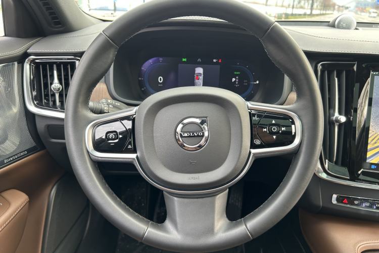 Used Volvo S90 New Energy 2024 Plug-in Hybrid Four-Wheel Drive Long-Range Luxury Smart Edition Interior 15