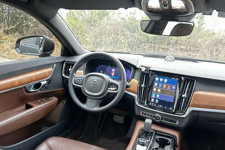 Used Volvo S90 New Energy 2024 Plug-in Hybrid Four-Wheel Drive Long-Range Zhiyi Luxury Edition Interior 2