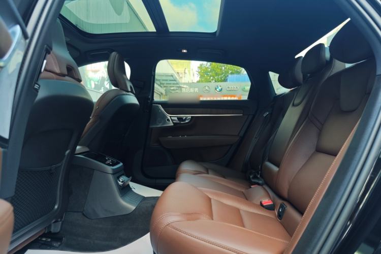Used Volvo S90 New Energy 2024 Plug-in Hybrid Four-Wheel Drive Long-Range Luxury Smart Edition Interior 2